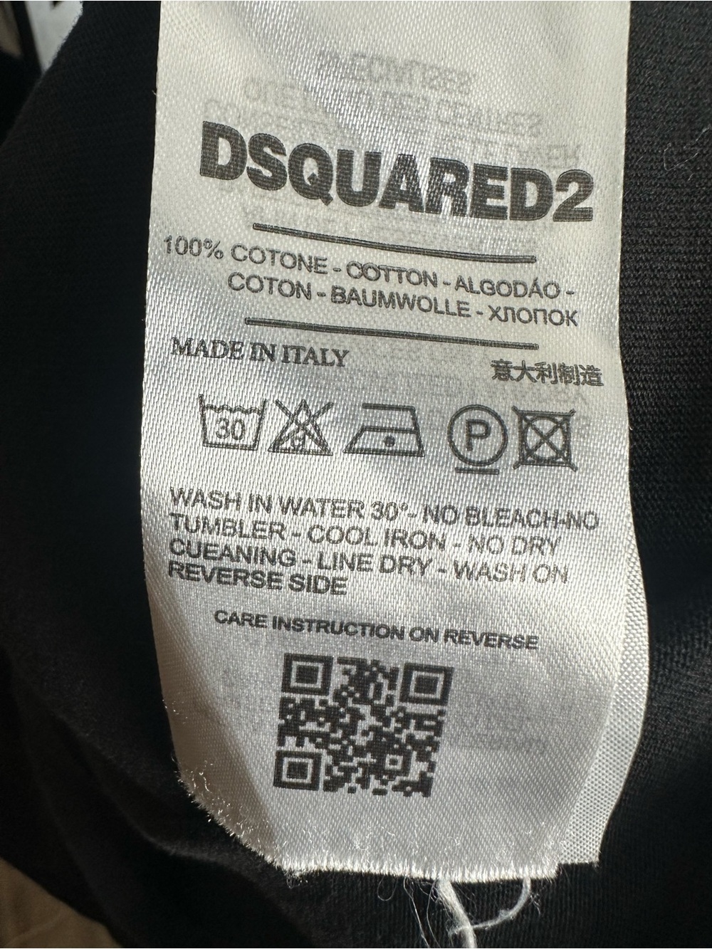 DSquared2 Shark Tee - Picture 4 of 4